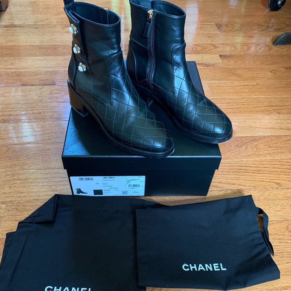 Chanel Black Rev Lambskin Black Short Boots sz 39